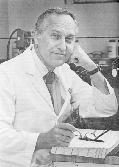 Photo of DR. BENJAMIN J. SCHERLAG
